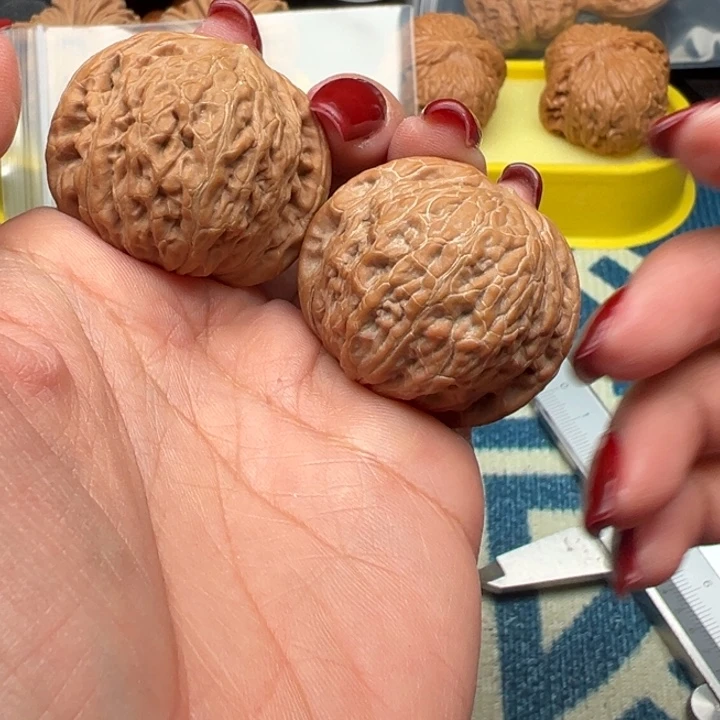 吊坠桃核文玩铁锤38