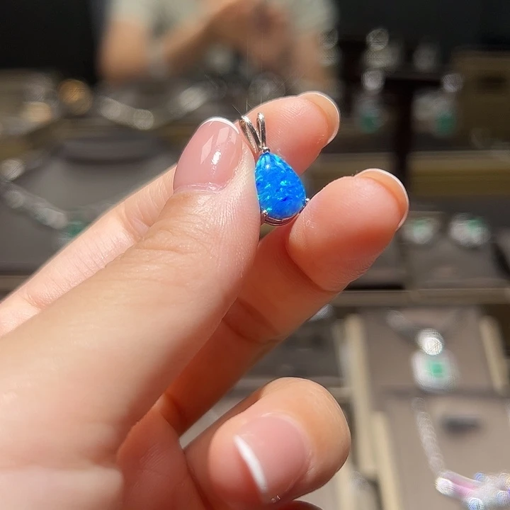 v***.0.6碧玺（处理）吊坠