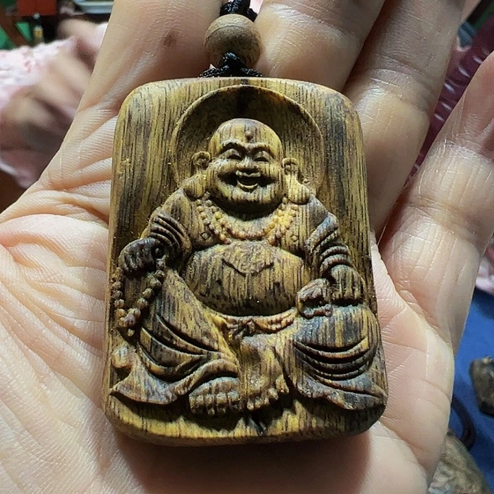 沉香沉香碎屑海南白奇陆河金丝油老料佛公带绳12.4克