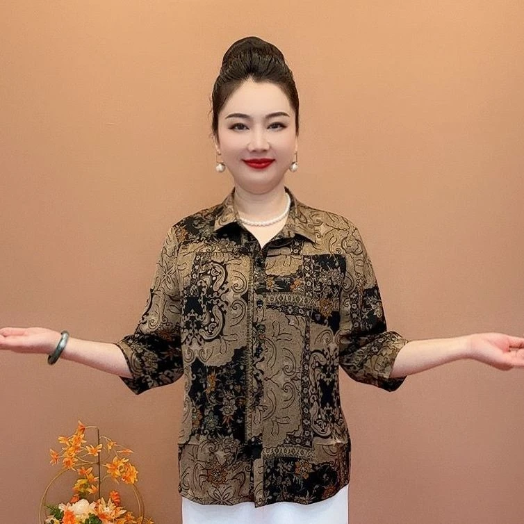 洋气新款妈妈夏季衬衫衬衣中老年遮肉宽松时尚上衣