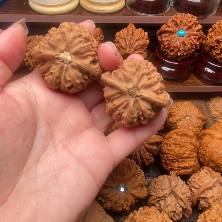 繁***界文玩核桃吊坠宫灯fjkgdbmmk