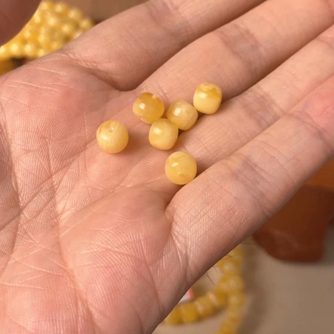 未镶嵌蜜蜡裸石7.6老行天然蜜蜡散珠
