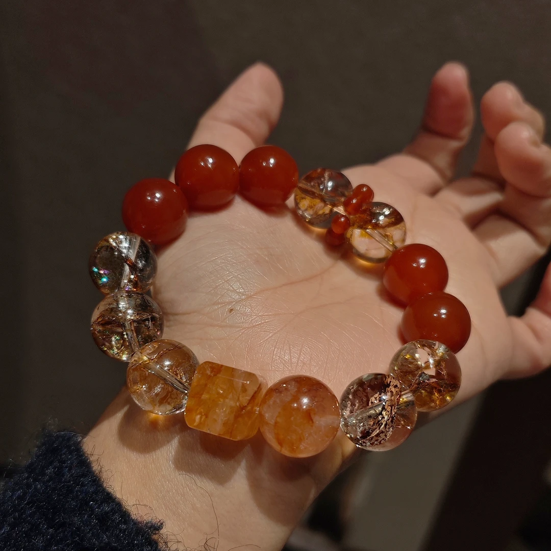 0385 （69拍2)天然水晶红玛瑙金泊胶花多宝手串（多样性发其一）