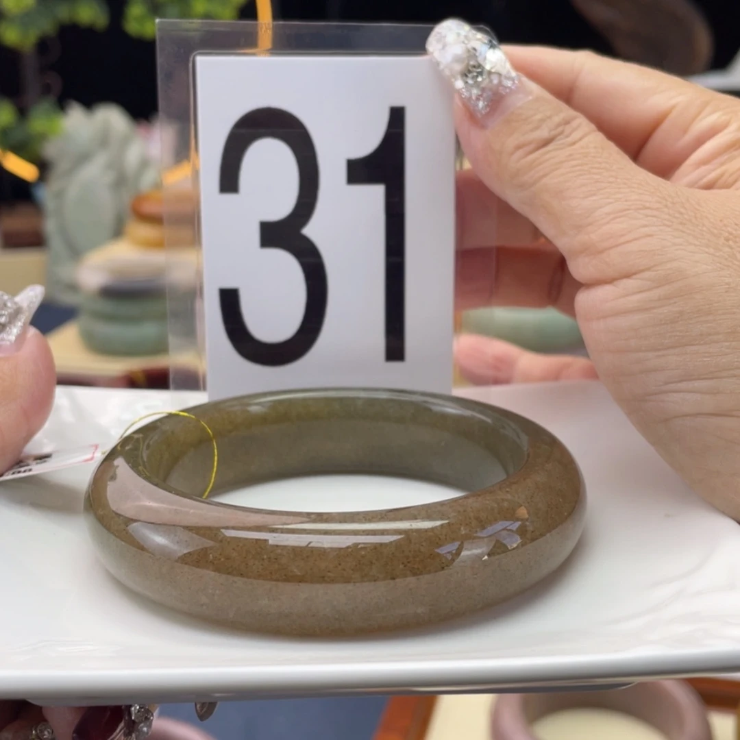 【闪购商品】石英质玉手镯未镶嵌