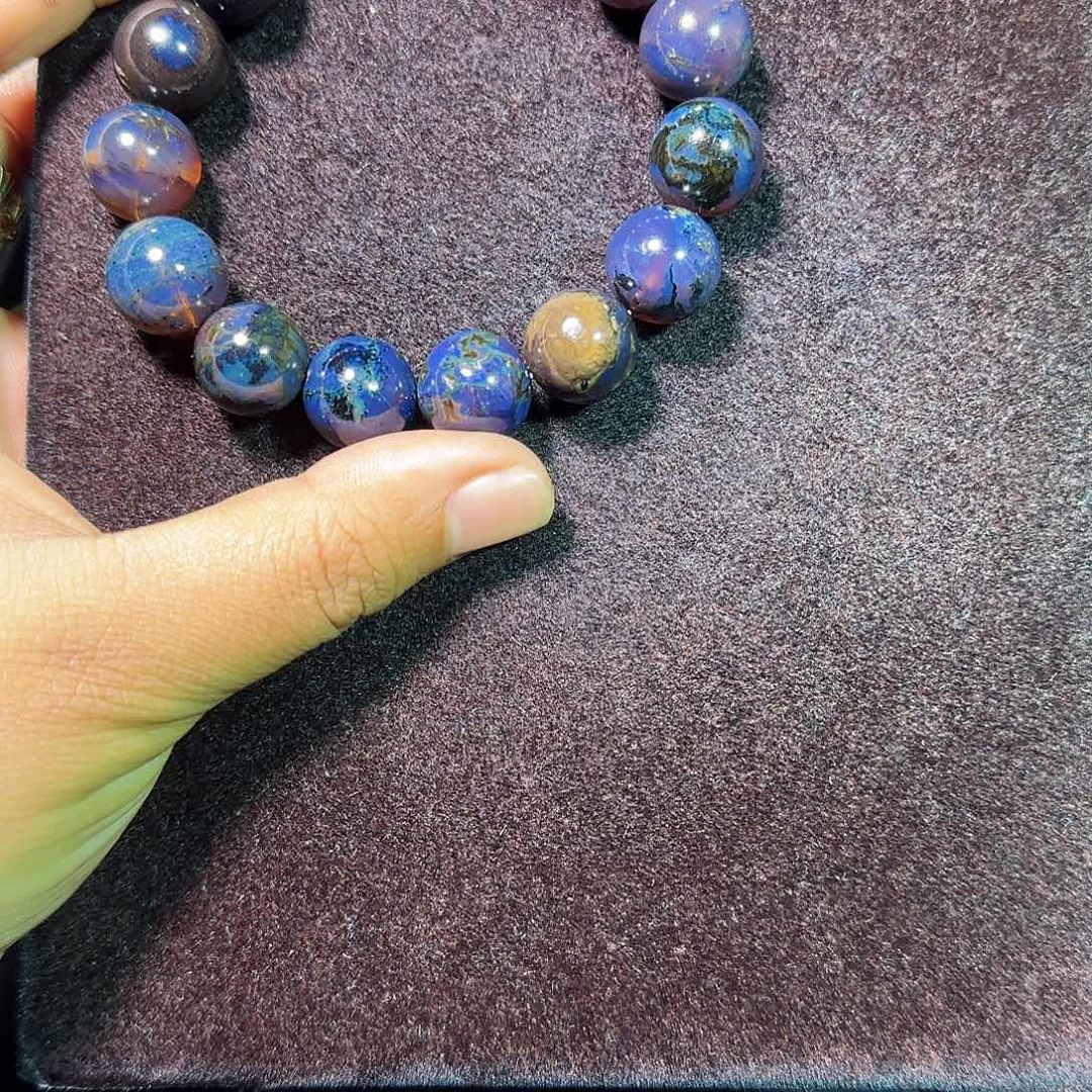 琥珀未镶嵌裸石琥珀