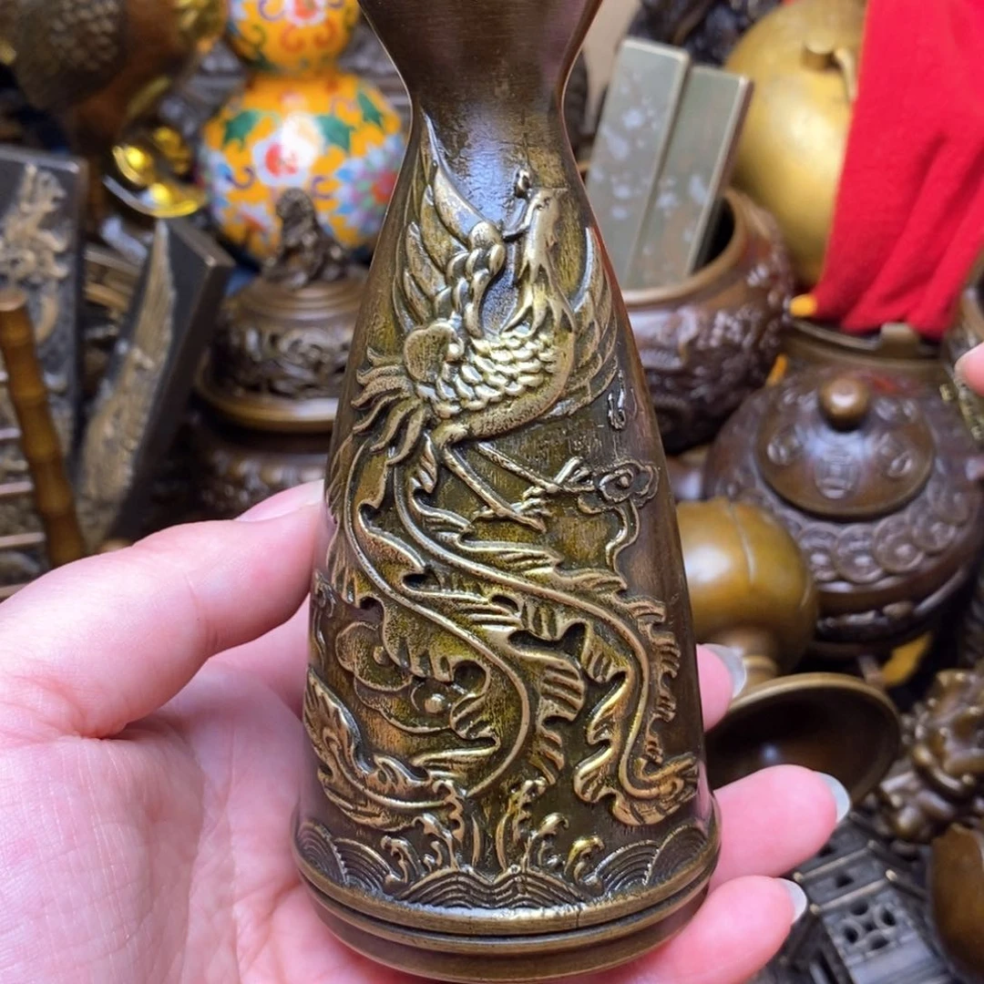 铜器摆件做工精良