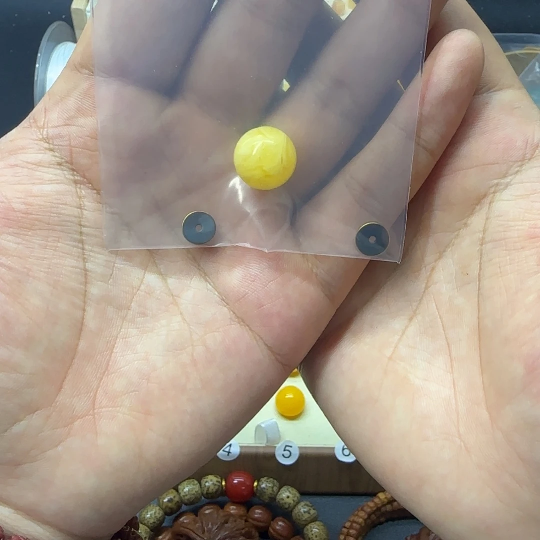 I***.琥珀未镶嵌裸石..