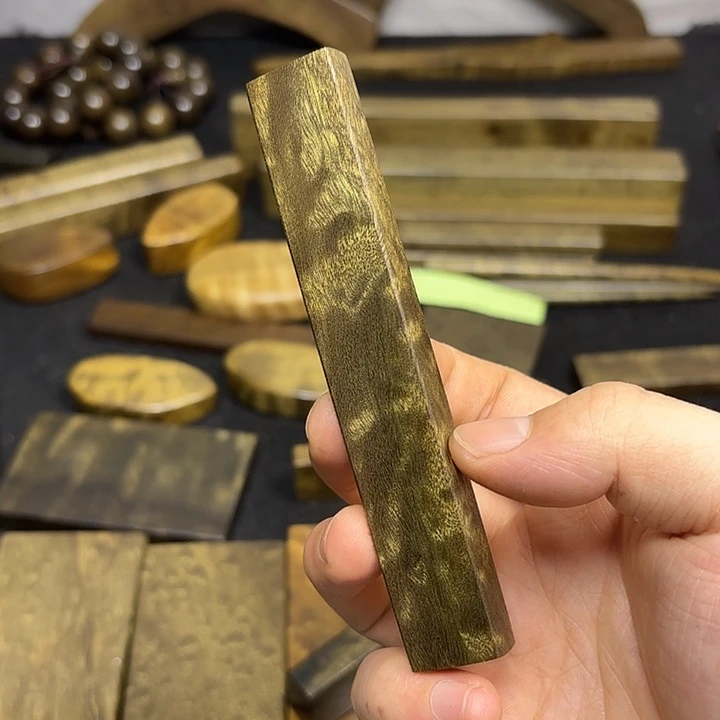 鹤***啁金丝楠一物一拍链接