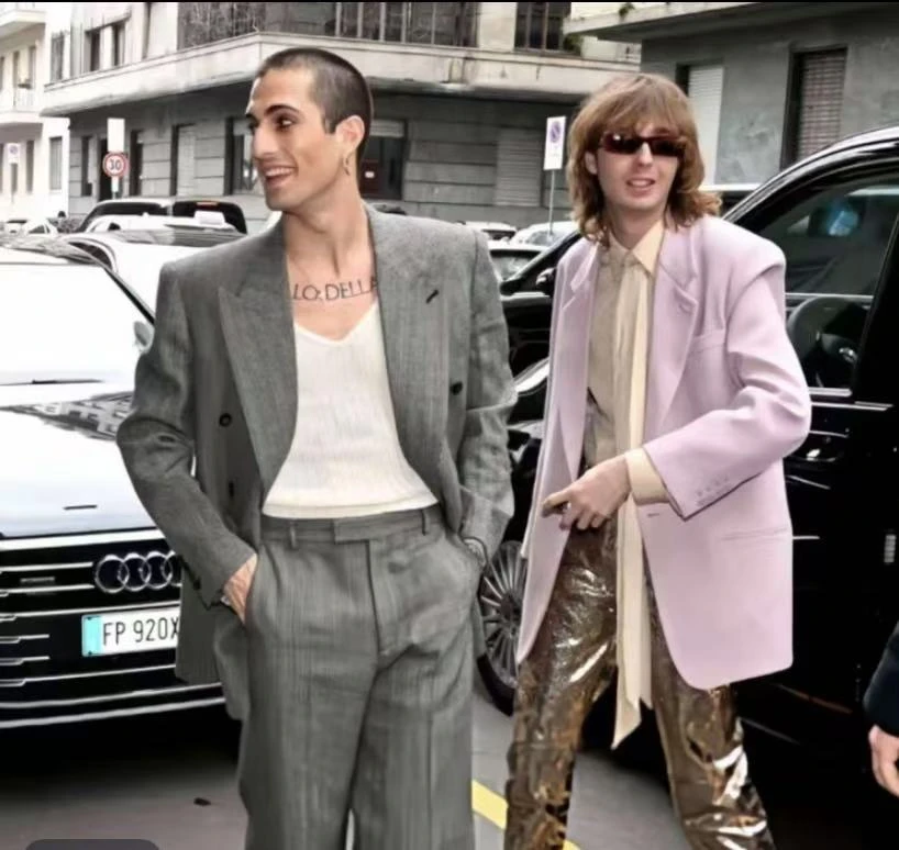 （宇少推荐）冰丝速干圆领烧花穿孔夏季半袖T恤弹力2025新款大鸟