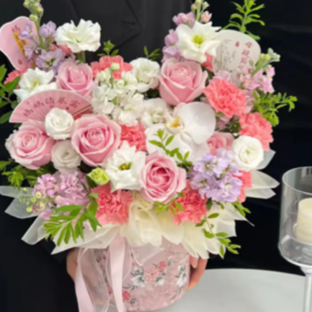 母亲节抱抱桶花束