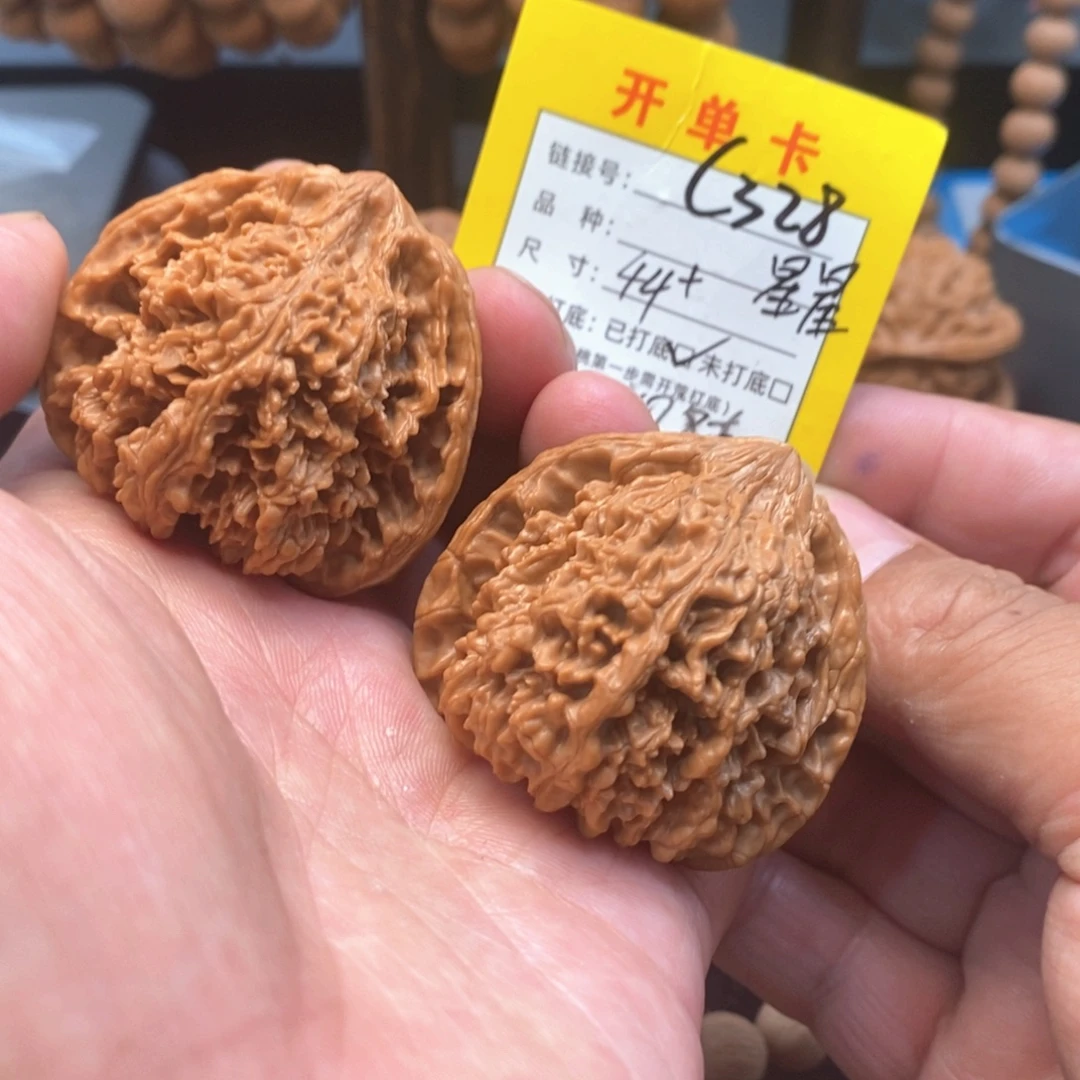 吊坠桃核文玩核桃