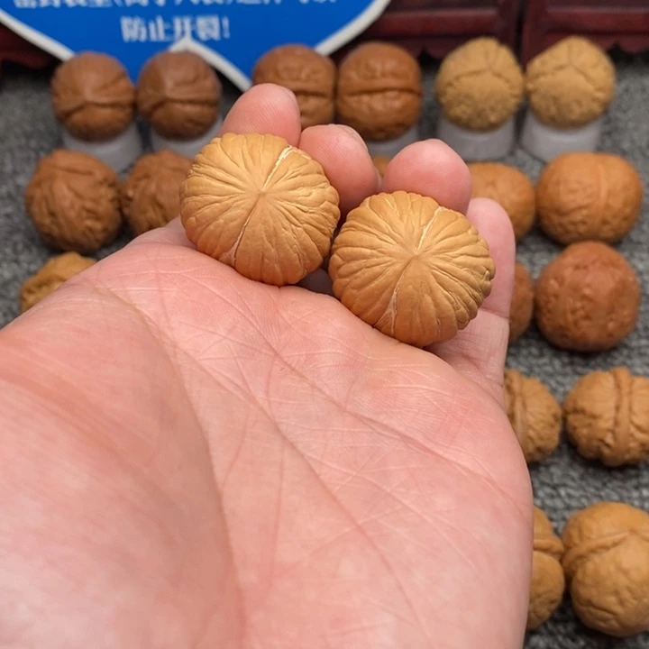 文玩核桃把件胡*…………