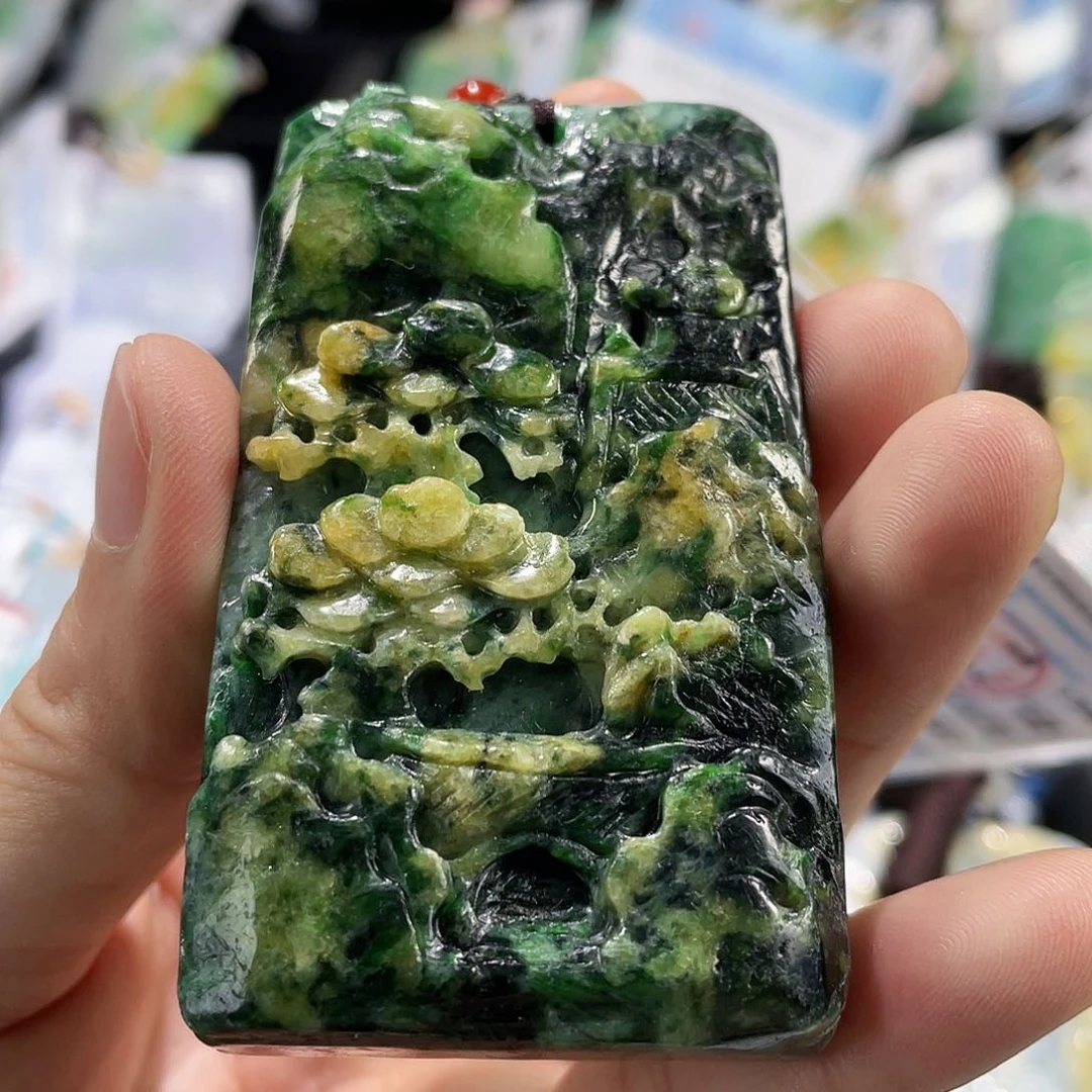 颈饰未镶嵌翡翠一个