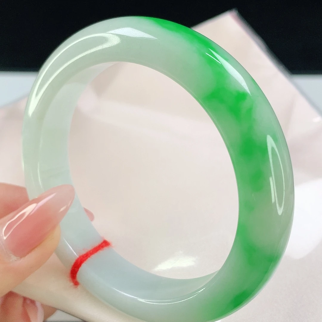 未镶嵌手镯翡翠826