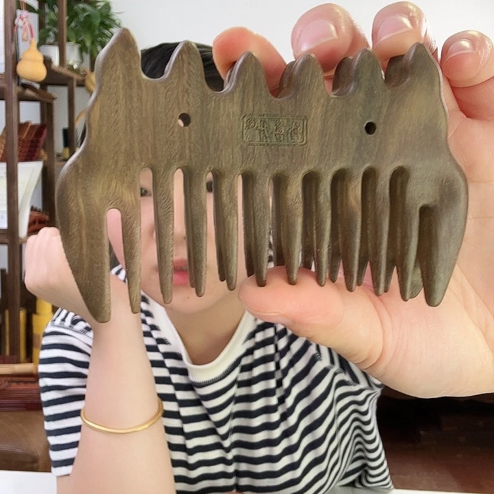 绿檀木西湖梳子微瑕二等品