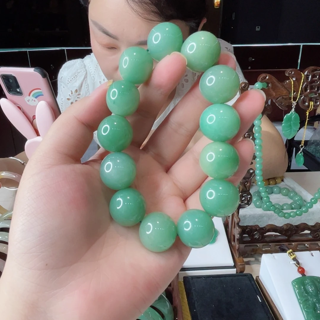 密玉（石英质玉）未镶嵌颈饰