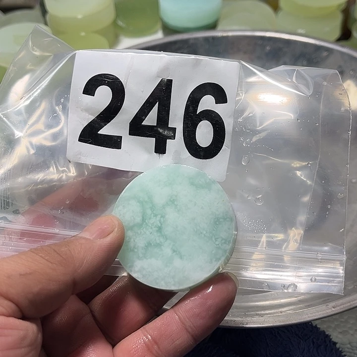 蛇纹石玉未镶嵌珠宝半成品