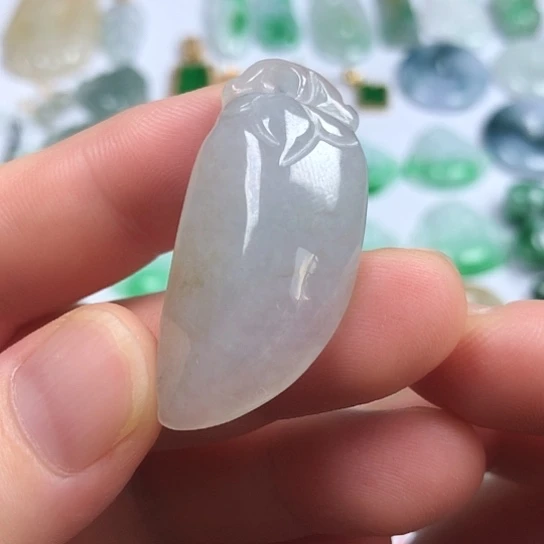 颈饰未镶嵌翡翠瓜