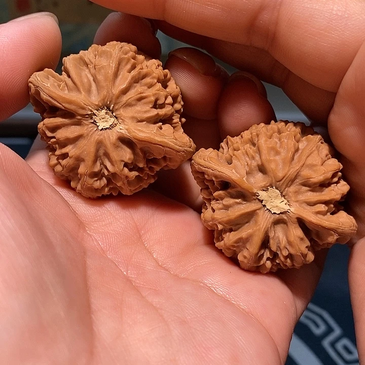 文玩核桃把件42宫灯