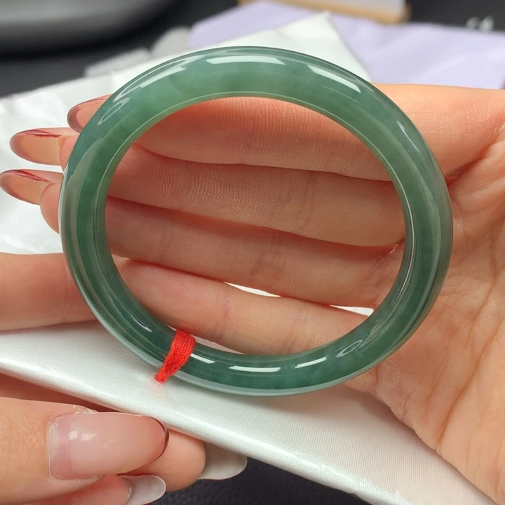 翡翠手镯未镶嵌55圆条