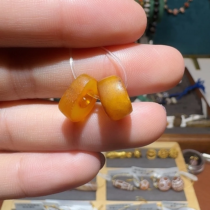 蜜蜡吊坠(不含链)未镶嵌珠径12mm左右