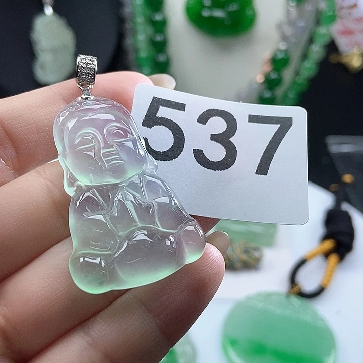 翡翠未镶嵌吊坠(赠链)
