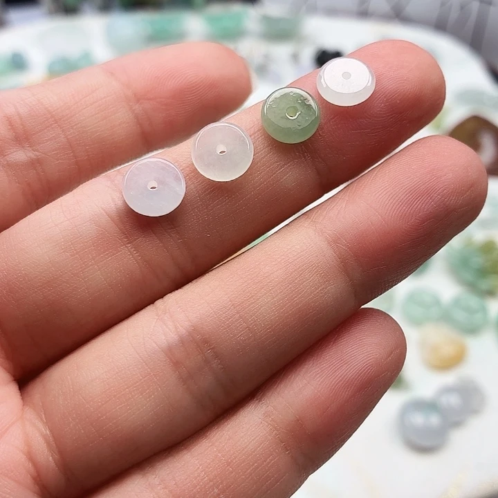 不***忘颈饰未镶嵌翡翠平安扣