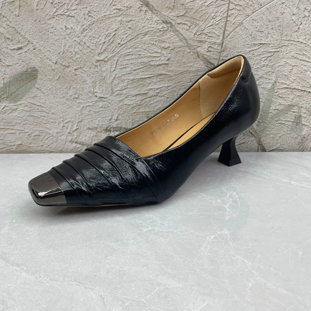 单鞋女 (牛皮)343513077(孤品) e区35码