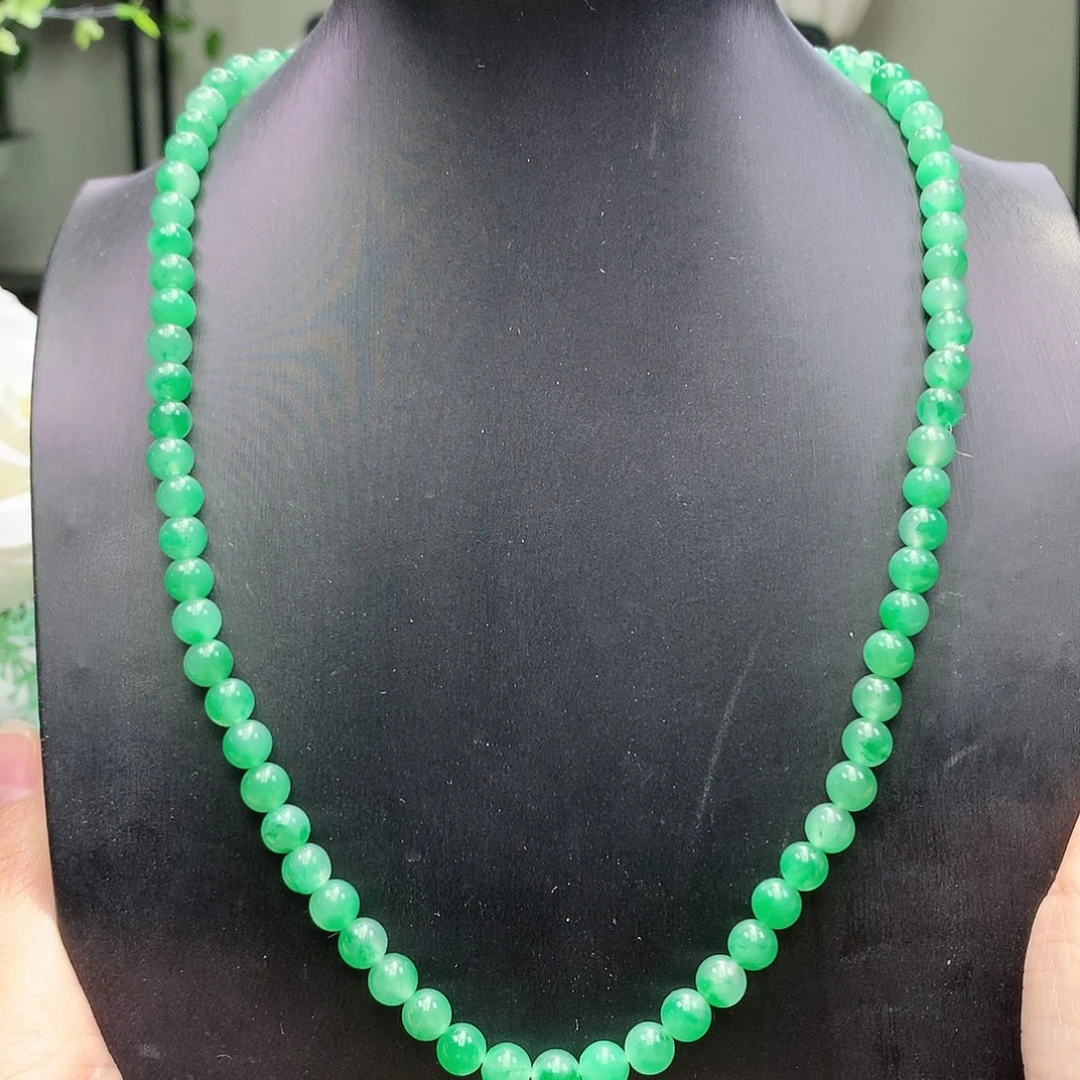 石英质玉未镶嵌颈饰