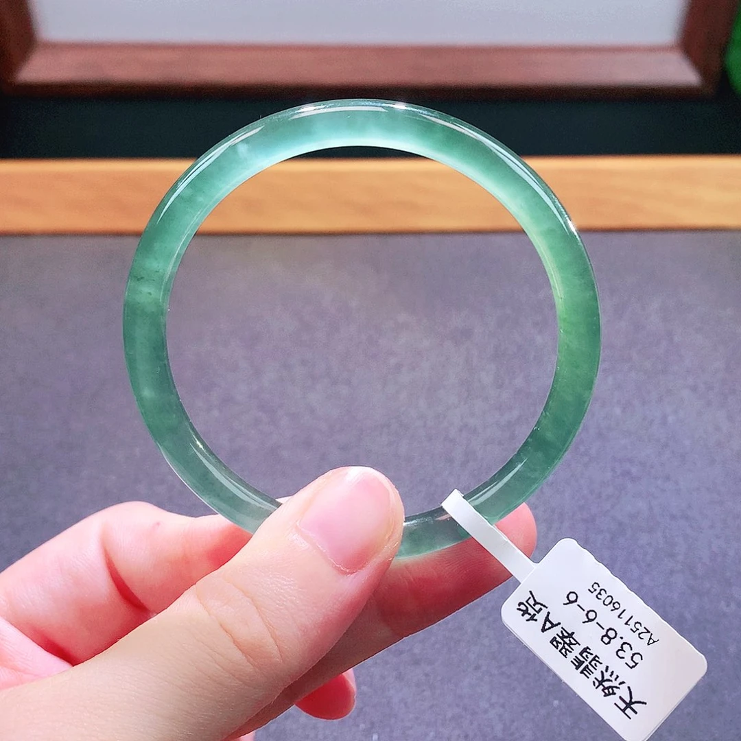 未镶嵌手镯翡翠天然翡翠
