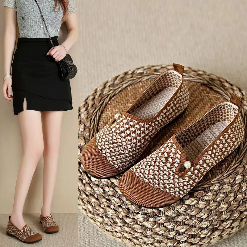 夏季透气老北京布鞋女单鞋软底防滑耐磨一脚蹬中老年人妈妈休闲鞋