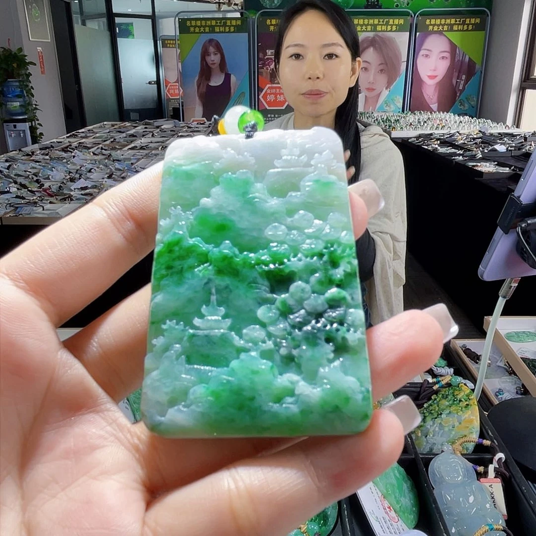 颈饰未镶嵌翡翠一