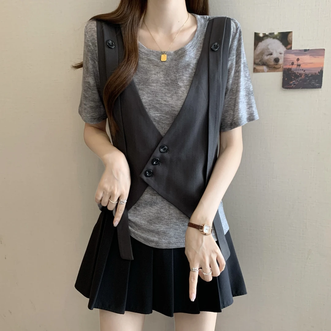 大码遮肚子假两件圆领短袖t恤女夏季胖妹妹宽松设计感假两件上衣