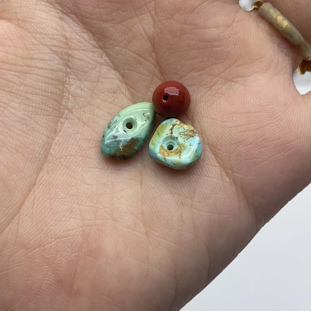 小***嘟南红玛瑙未镶嵌珠宝奇石