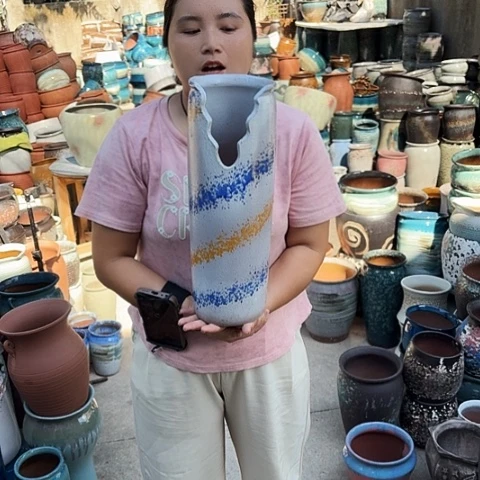 14口42高瑕疵一个盆子。