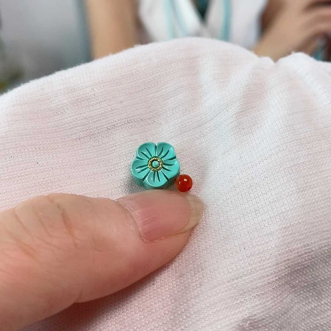 南红玛瑙未镶嵌珠宝奇石