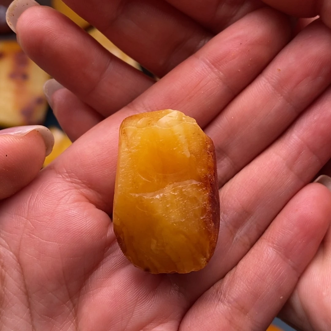 未镶嵌定制琥珀如*蜜蜡