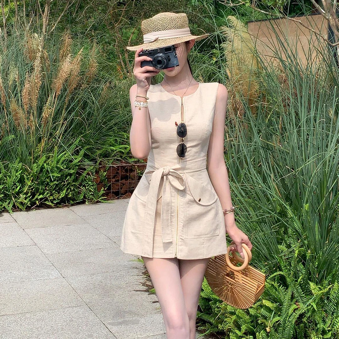 法式绑带无袖圆领背心裙女2025夏季新款高级感收腰修身显瘦短裙子