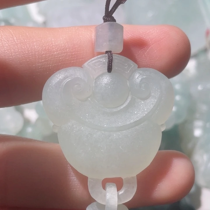 未镶嵌定制翡翠玉