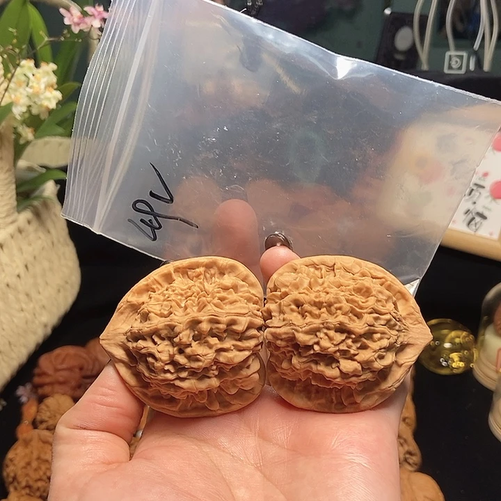 文玩核桃吊坠49官帽