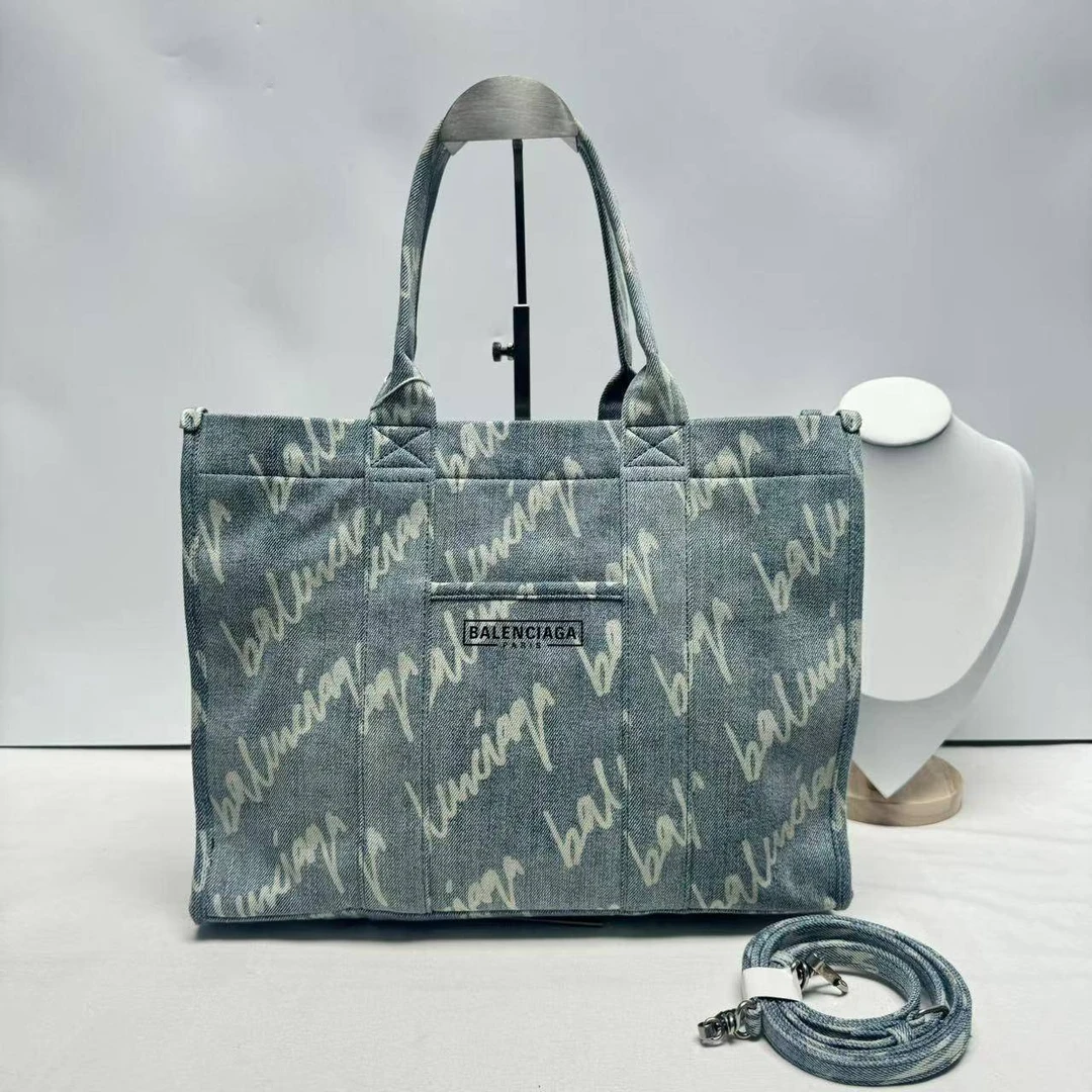 胖虎佳佳/巴黎世家/95新/公价0/箱包/两用包/31B2502180000