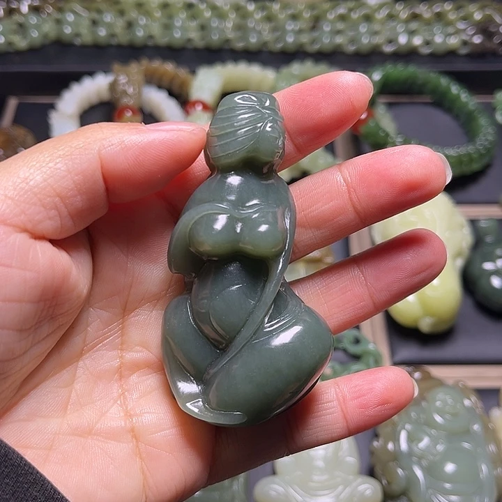 和田玉未镶嵌挂件