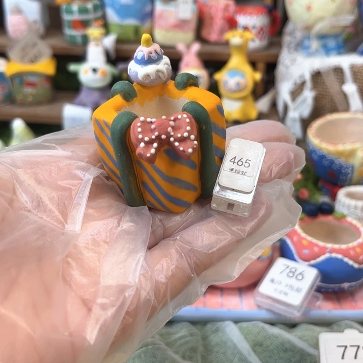 来***财465礼物盒花盆手绘