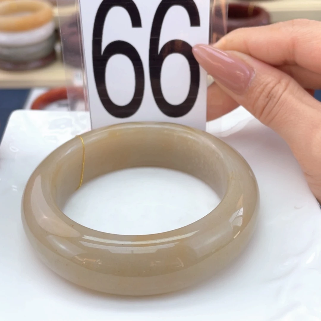 【闪购商品】石英质玉手镯未镶嵌