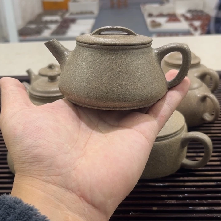 紫砂茶壶微瑕……………………………………………………