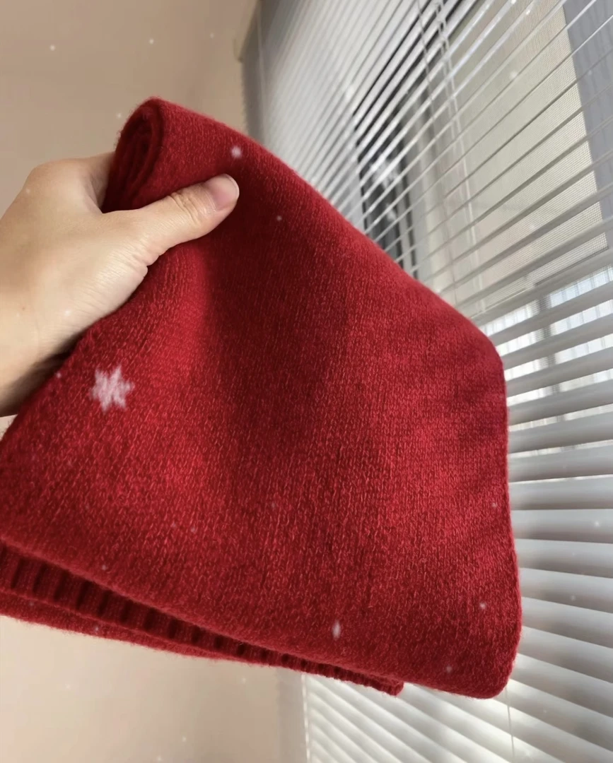 新年氛围红骑士布标格子围巾披肩YZ24K01002