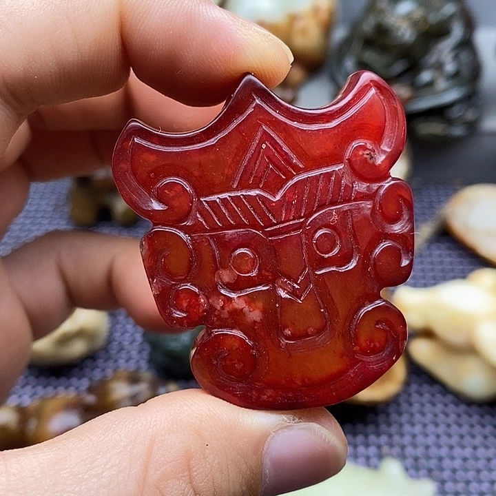 未镶嵌蛇纹石玉颈饰