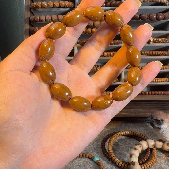 紫金鼠手串11.5黄皮随行小鼠半实心