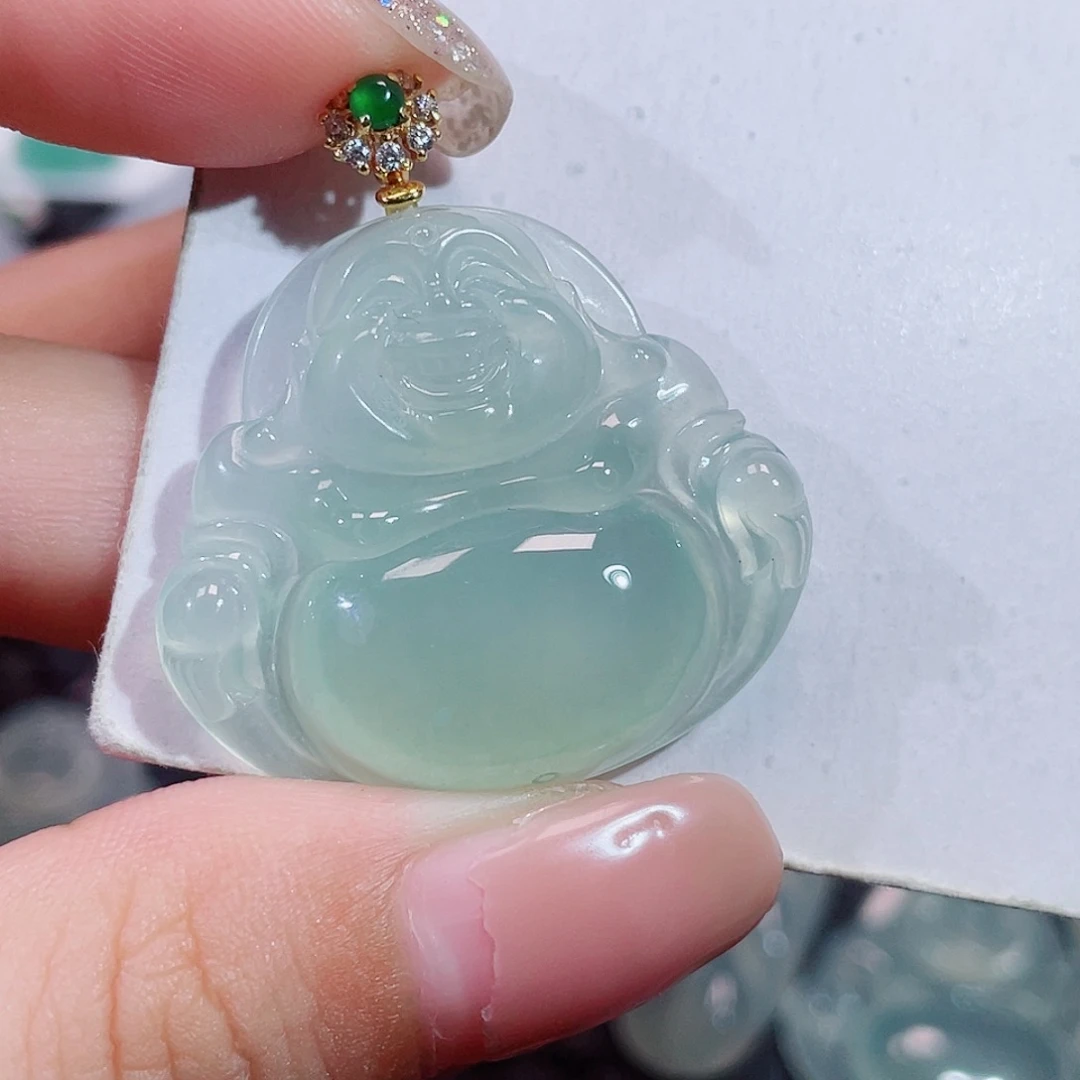 翡翠18K金镶嵌颈饰佛公
