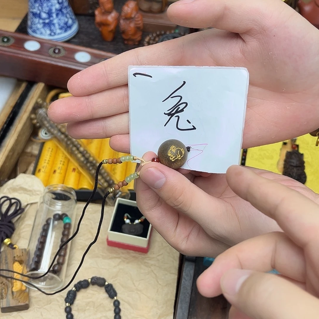 大叶紫檀（黑酸枝木类）